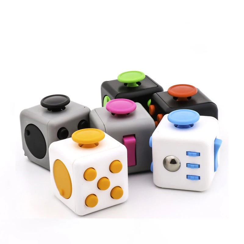 Fidget Cube – Rolig Kub för Fokus och Avslappning